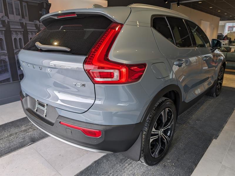 2021  XC40 T5 AWD Inscription in Laval, Quebec - 6 - w1024h768px