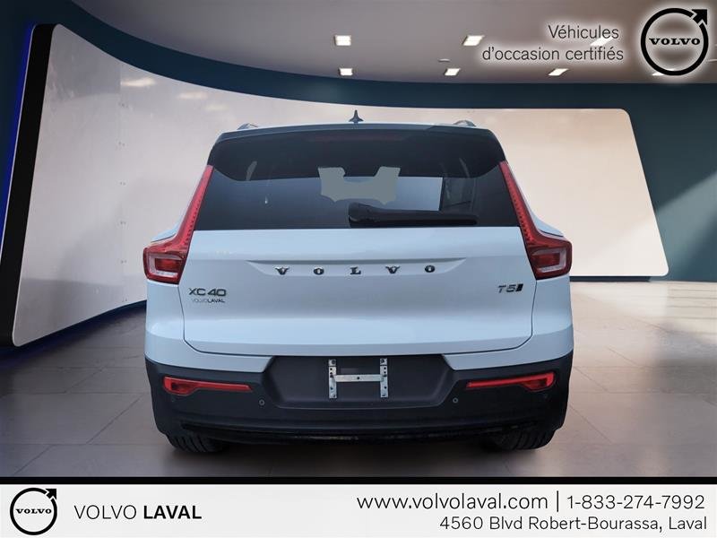 2021  XC40 T5 AWD R-Design in Laval, Quebec - 9 - w1024h768px