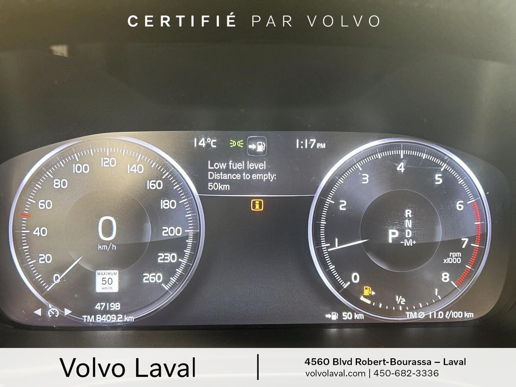 2021 Volvo XC40 T5 AWD R-Design in Laval, Quebec - 17 - w1024h768px