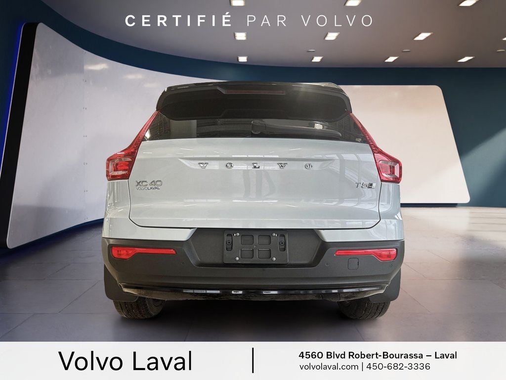 2021 Volvo XC40 T5 AWD R-Design in Laval, Quebec - 5 - w1024h768px