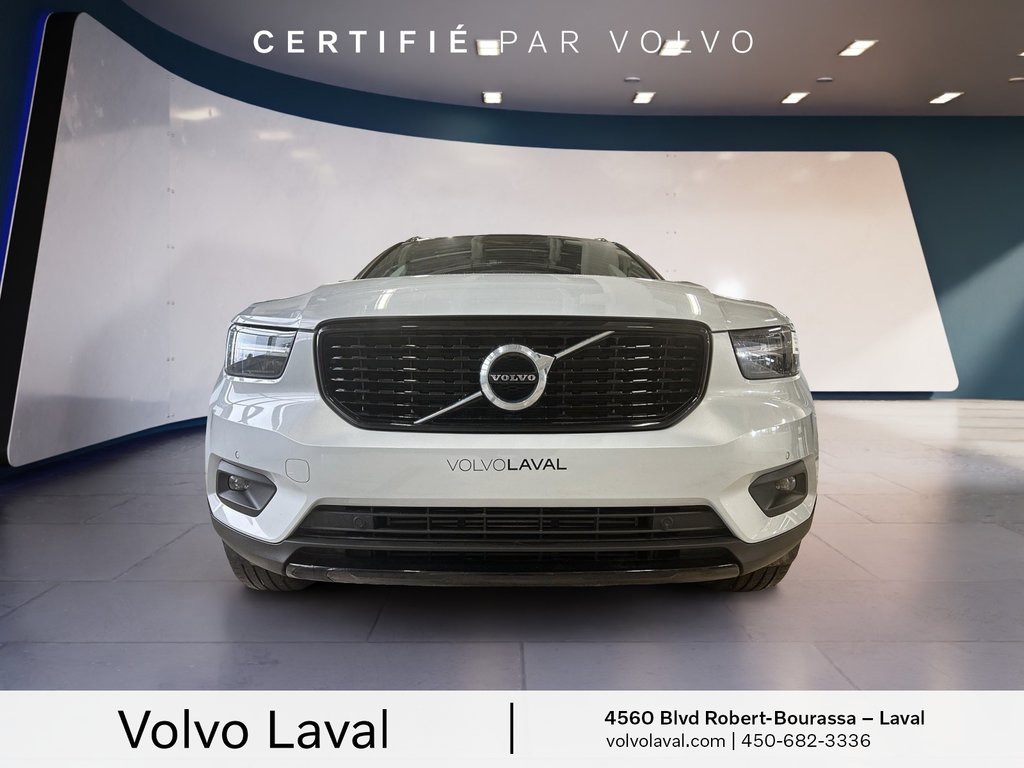 2021 Volvo XC40 T5 AWD R-Design in Laval, Quebec - 2 - w1024h768px