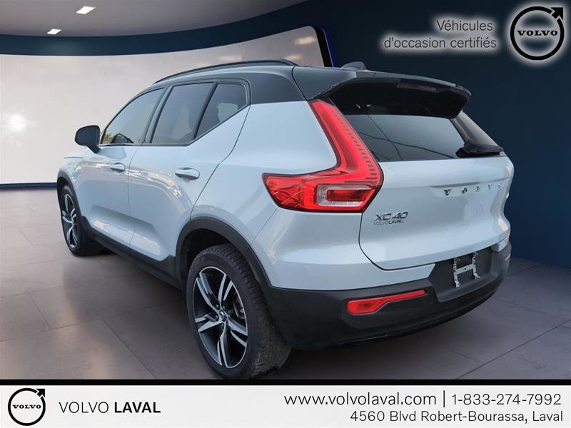 2022  XC40 T5 AWD R-Design in Laval, Quebec - 9 - w1024h768px