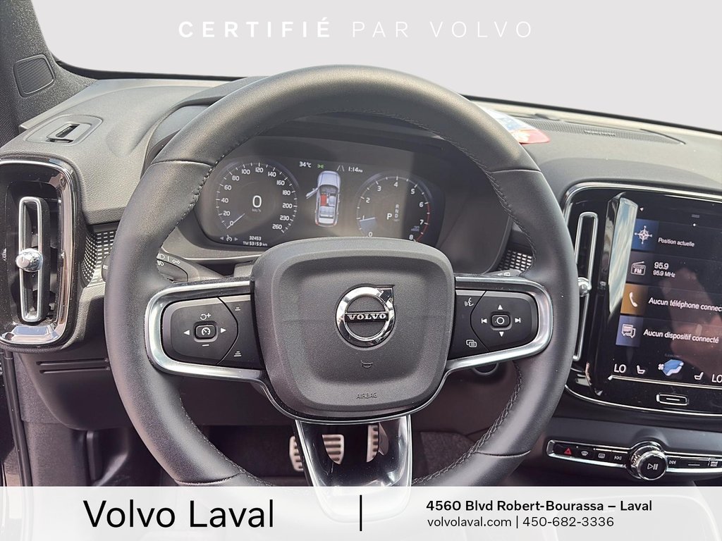 Volvo XC40 R-Design 2022 à Laval, Québec - 12 - w1024h768px