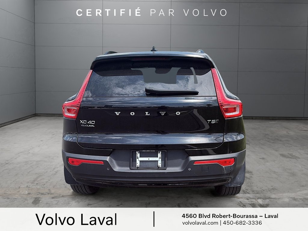 Volvo XC40 R-Design 2022 à Laval, Québec - 3 - w1024h768px