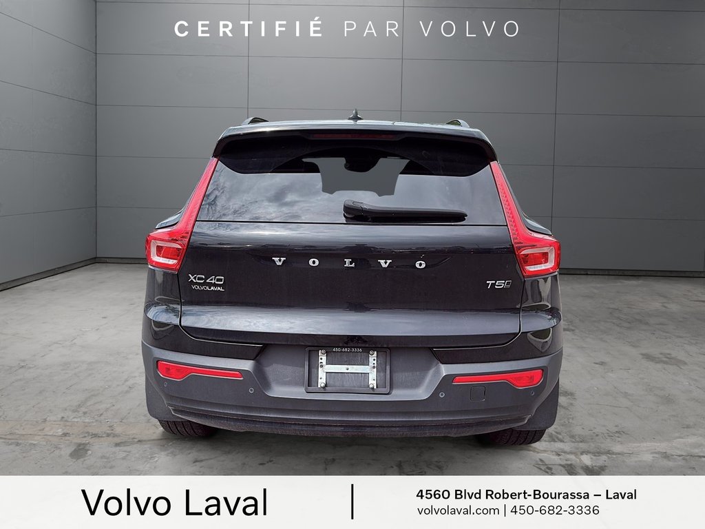 Volvo XC40 R-Design 2022 à Laval, Québec - 3 - w1024h768px