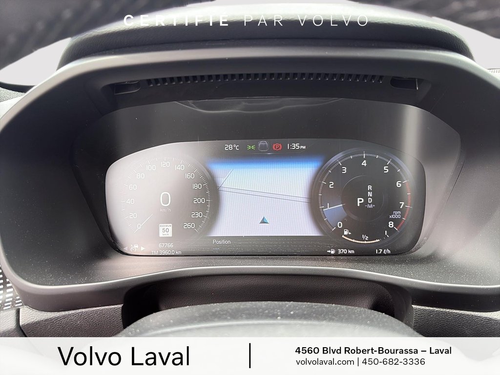 Volvo XC40 R-Design 2022 à Laval, Québec - 14 - w1024h768px