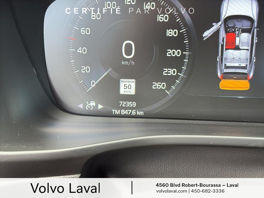 Volvo XC40 R-Design 2022 à Laval, Québec - 16 - w1024h768px