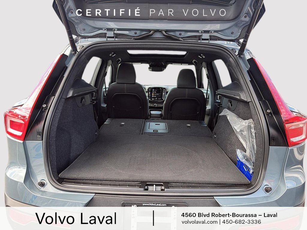Volvo XC40 R-Design 2022 à Laval, Québec - 9 - w1024h768px