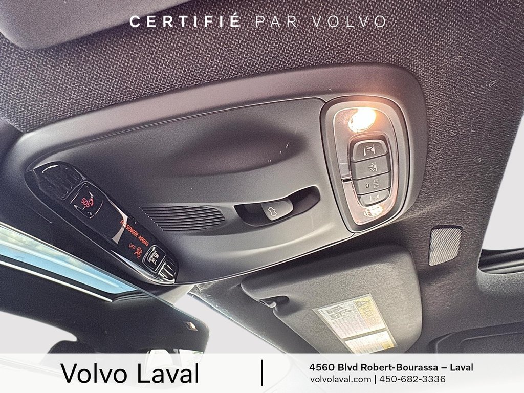 Volvo XC40 R-Design 2022 à Laval, Québec - 25 - w1024h768px