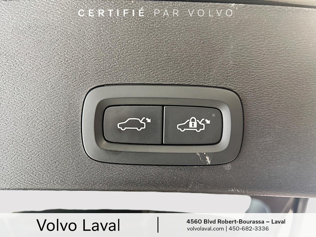 Volvo XC40 B5 AWD Plus - Bright 2023 à Laval, Québec - 8 - w1024h768px