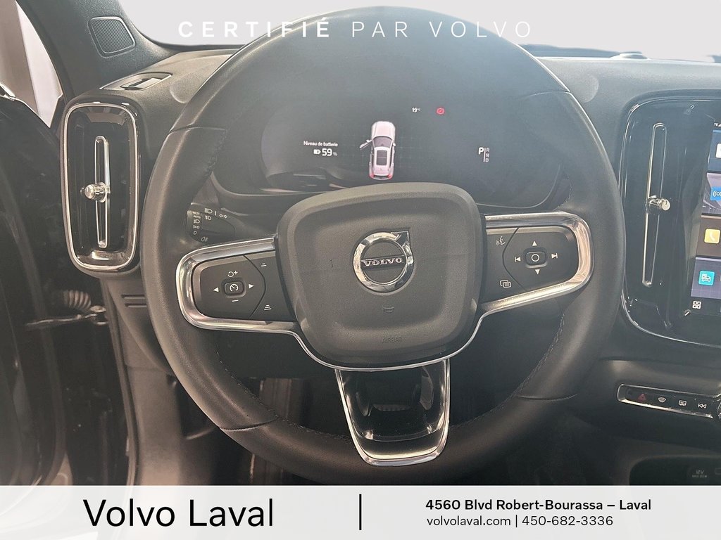 Volvo XC40 Recharge TWIN Plus - Dark 2023 à Laval, Québec - 10 - w1024h768px