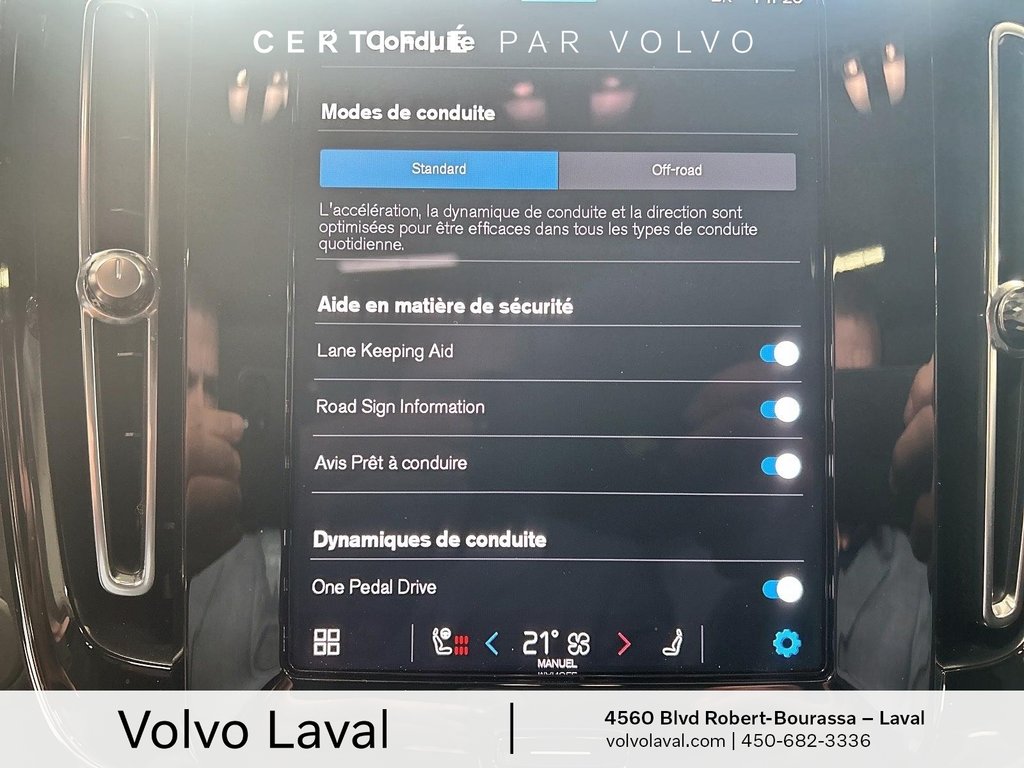 Volvo XC40 Recharge TWIN Plus - Dark 2023 à Laval, Québec - 13 - w1024h768px