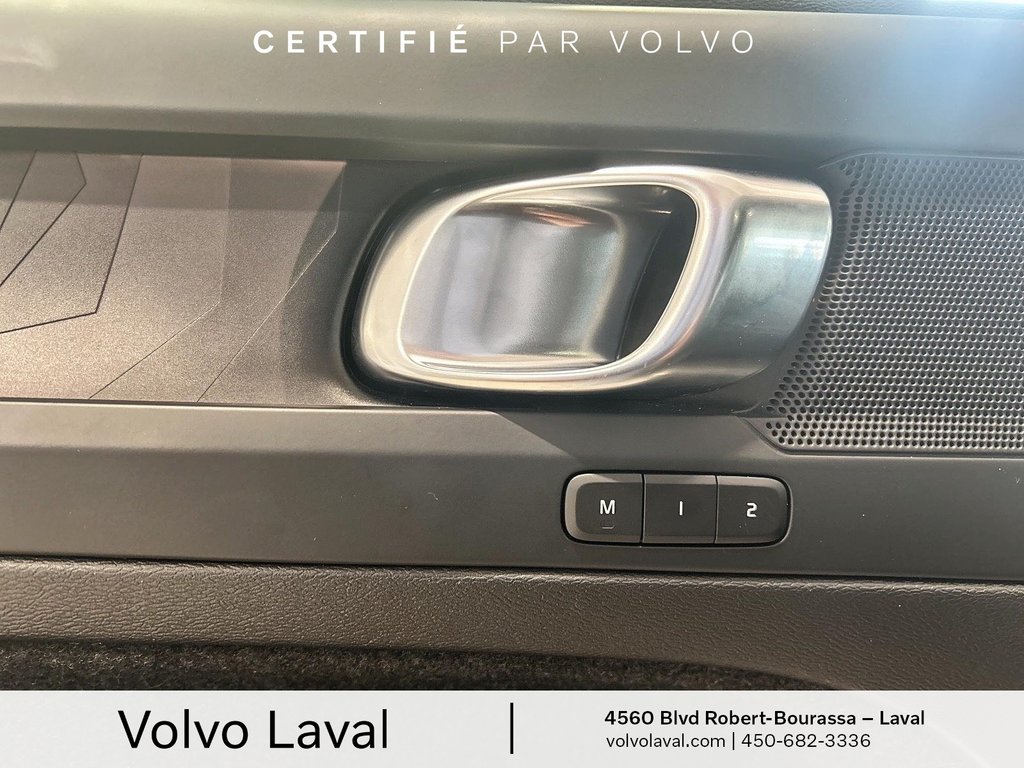 Volvo XC40 Recharge TWIN Plus - Dark 2023 à Laval, Québec - 16 - w1024h768px