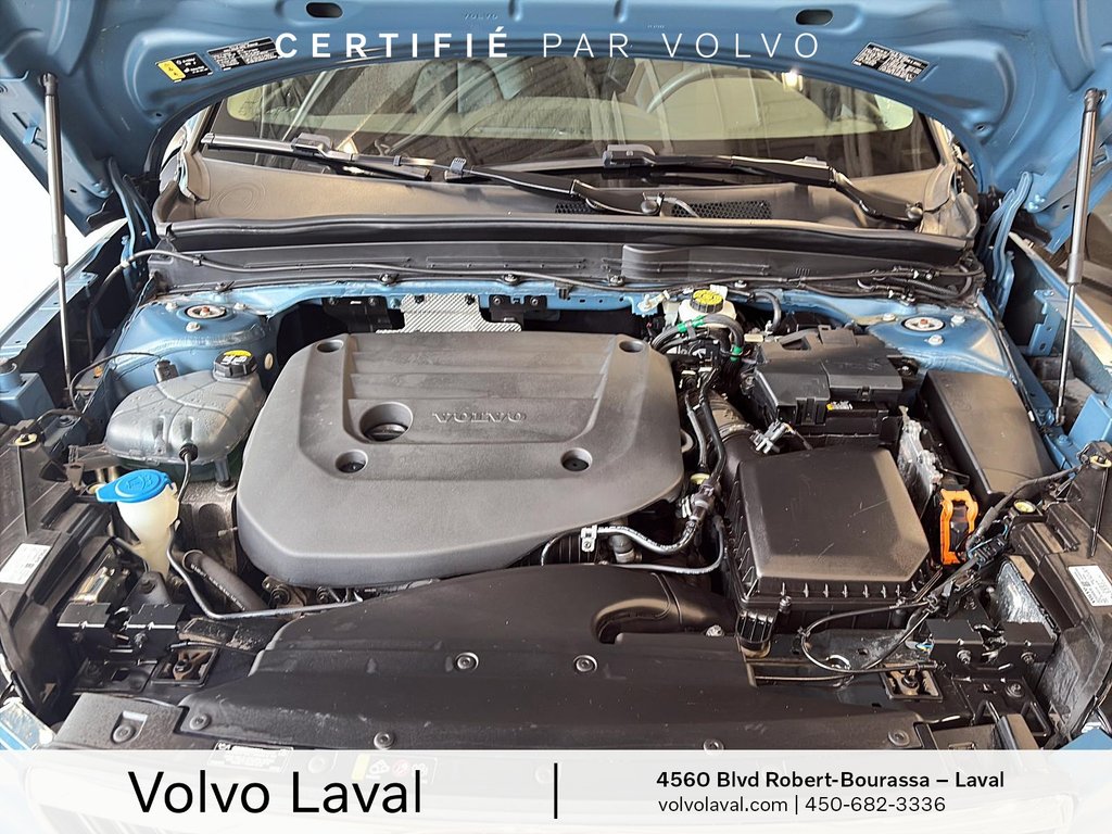 Volvo XC40 Ultimate Bright Theme 2023 à Laval, Québec - 8 - w1024h768px
