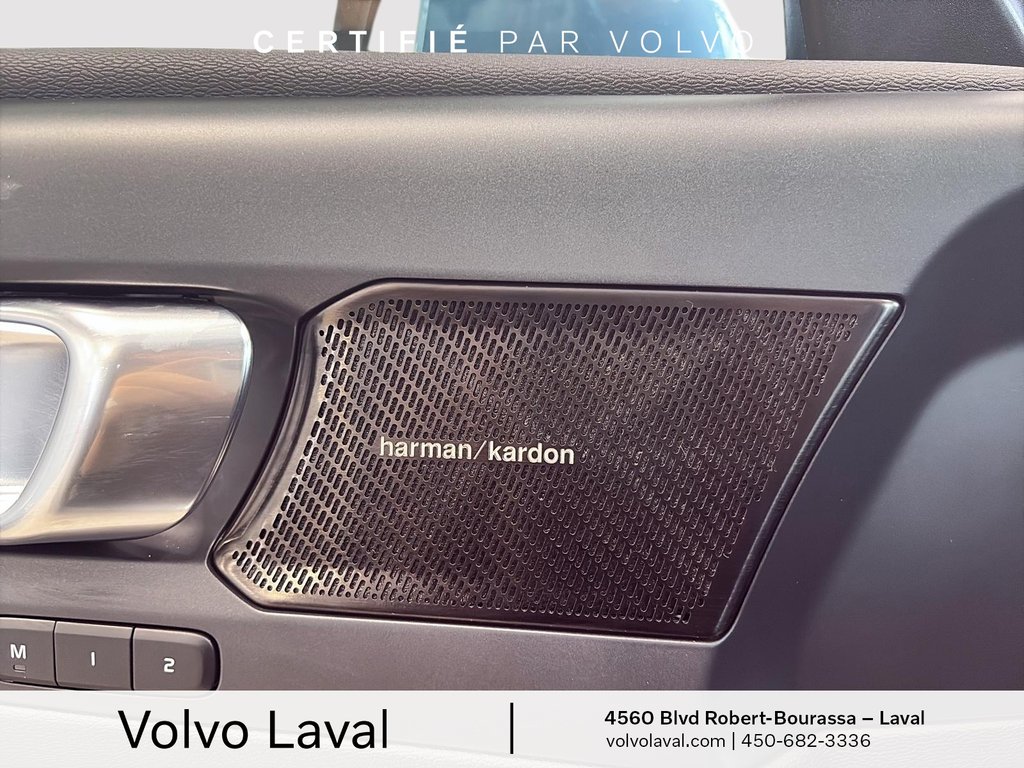 Volvo XC40 Ultimate Bright Theme 2023 à Laval, Québec - 23 - w1024h768px