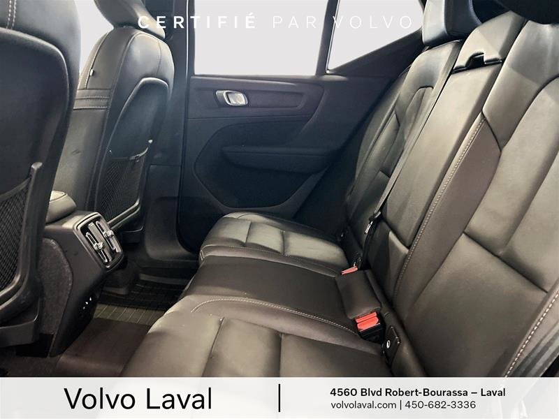 Volvo XC40 B5 AWD Plus Dark Theme 2024 à Laval, Québec - 16 - w1024h768px