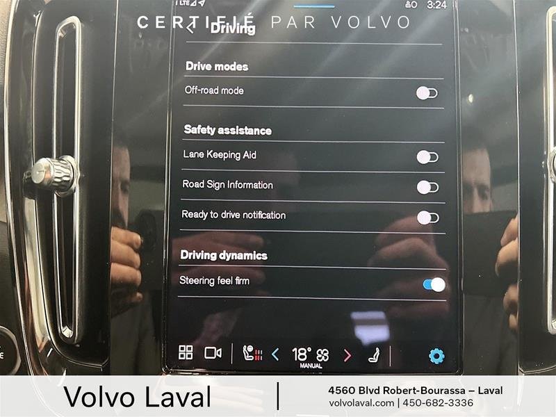 Volvo XC40 B5 AWD Plus Dark Theme 2024 à Laval, Québec - 14 - w1024h768px