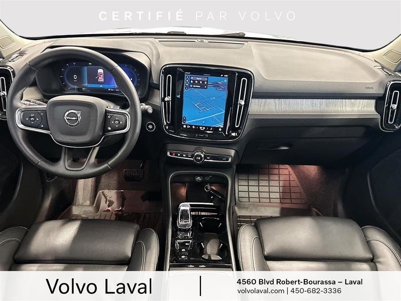 Volvo XC40 B5 AWD Plus Dark Theme 2024 à Laval, Québec - 7 - w1024h768px