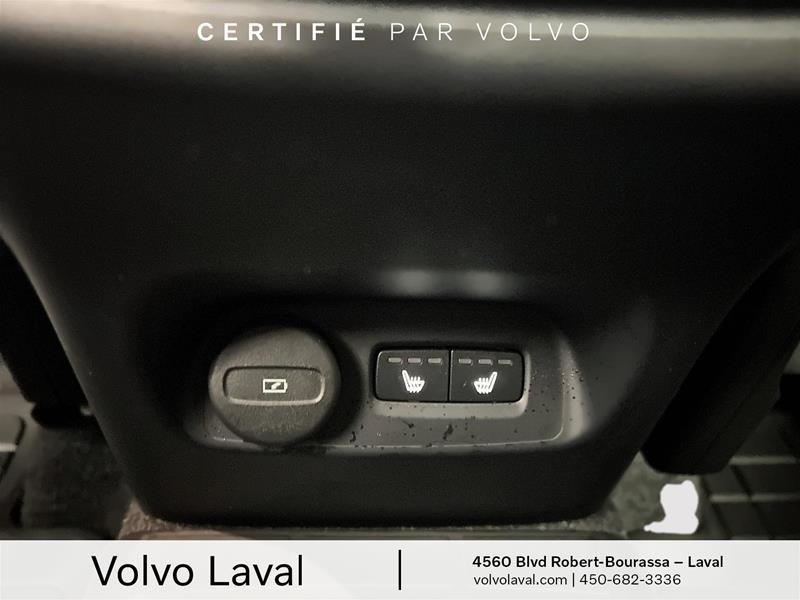 Volvo XC40 B5 AWD Plus Dark Theme 2024 à Laval, Québec - 13 - w1024h768px