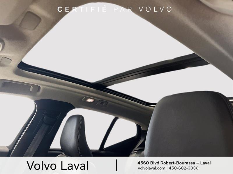 Volvo XC40 B5 AWD Plus Dark Theme 2024 à Laval, Québec - 10 - w1024h768px