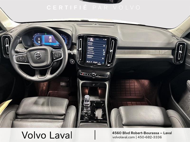 Volvo XC40 B5 AWD Plus Dark Theme 2024 à Laval, Québec - 6 - w1024h768px