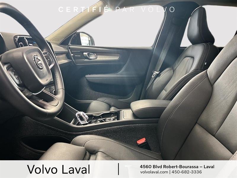 Volvo XC40 B5 AWD Plus Dark Theme 2024 à Laval, Québec - 7 - w1024h768px