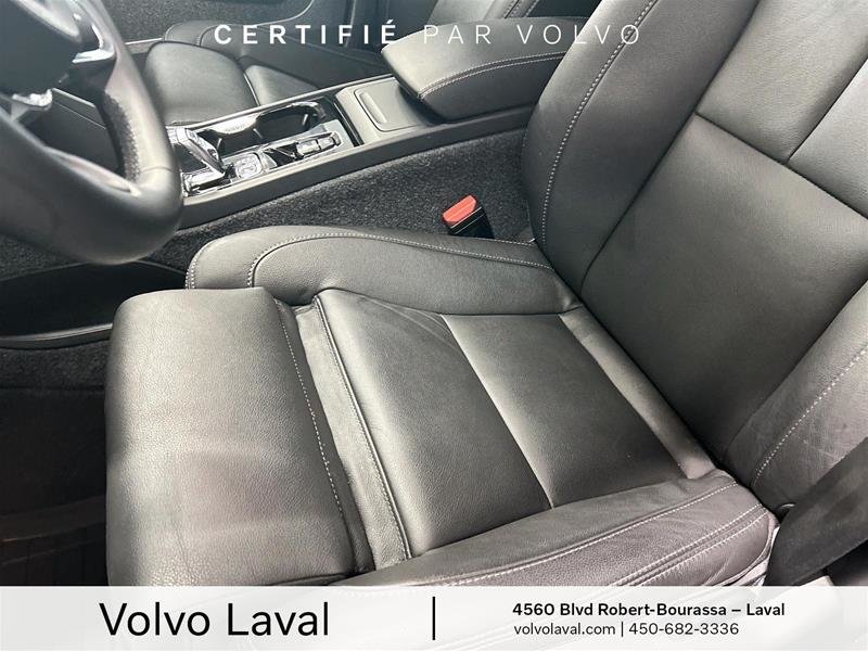 Volvo XC40 B5 AWD Plus Dark Theme 2024 à Laval, Québec - 8 - w1024h768px