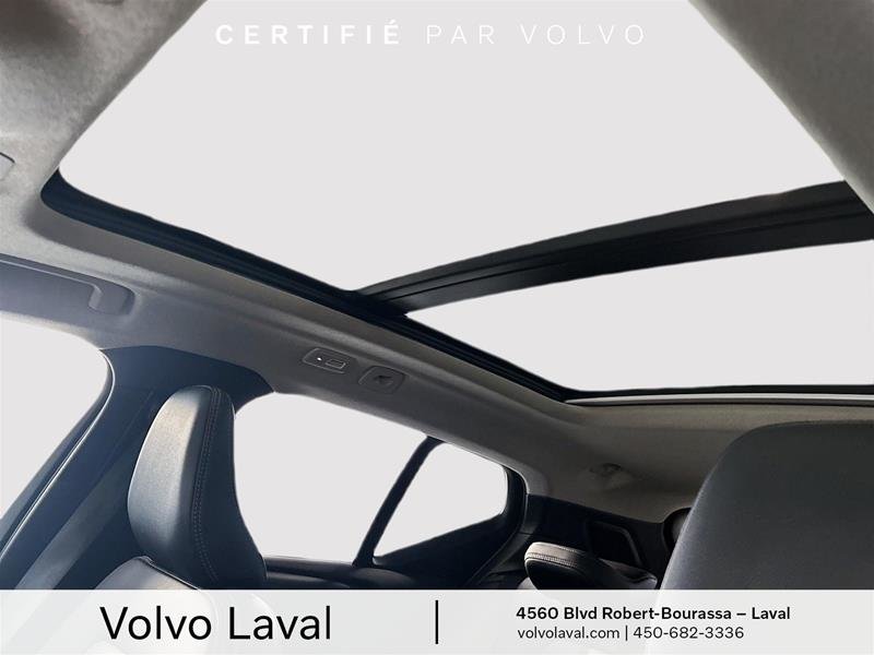 Volvo XC40 B5 AWD Plus Dark Theme 2024 à Laval, Québec - 18 - w1024h768px