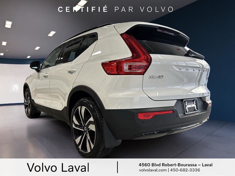 Volvo XC40 B5 AWD Plus Dark Theme 2024 à Laval, Québec - 7 - w1024h768px