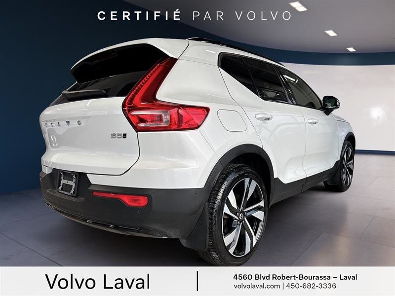 Volvo XC40 B5 AWD Plus Dark Theme 2024 à Laval, Québec - 5 - w1024h768px