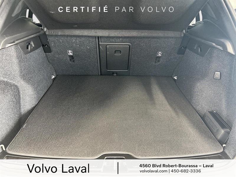 Volvo XC40 B5 AWD Plus Dark Theme 2024 à Laval, Québec - 21 - w1024h768px