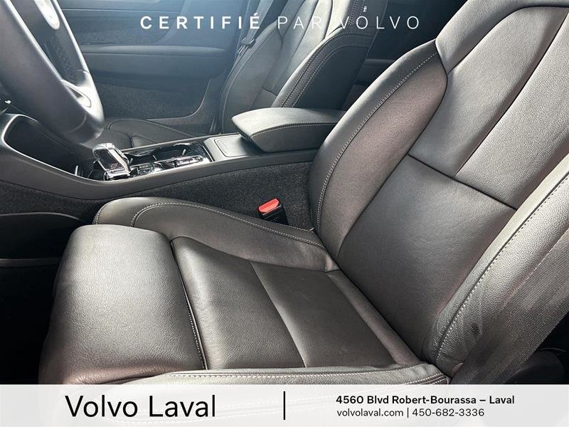 Volvo XC40 B5 AWD Plus Dark Theme 2024 à Laval, Québec - 9 - w1024h768px