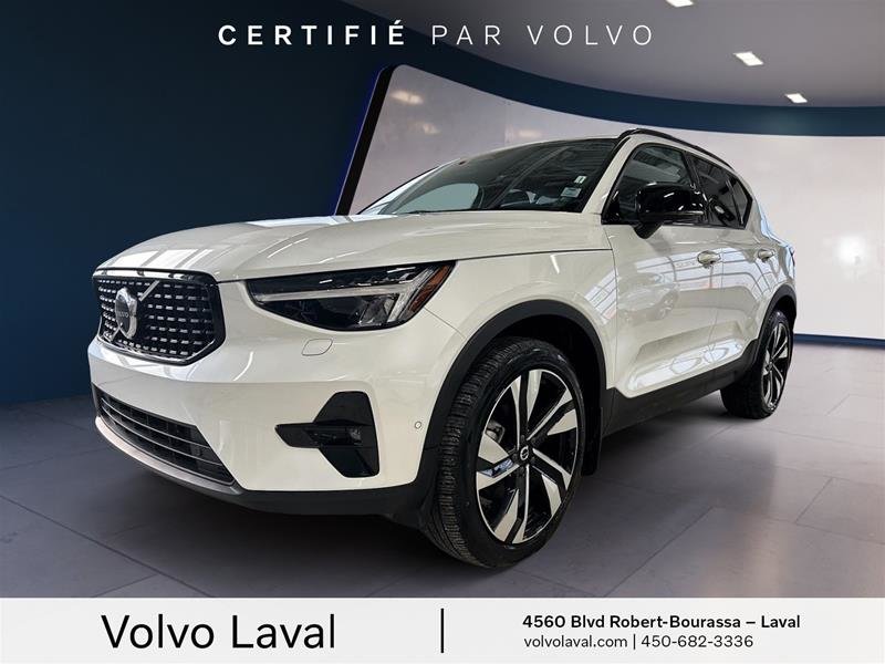 Volvo XC40 B5 AWD Plus Dark Theme 2024 à Laval, Québec - 1 - w1024h768px