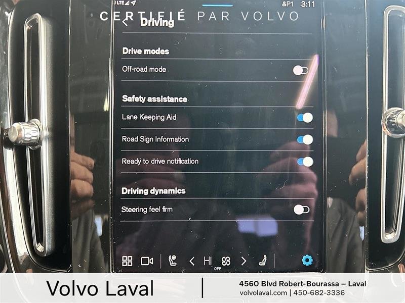 Volvo XC40 B5 AWD Plus Dark Theme 2024 à Laval, Québec - 16 - w1024h768px