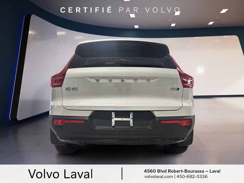 Volvo XC40 B5 AWD Plus Dark Theme 2024 à Laval, Québec - 6 - w1024h768px