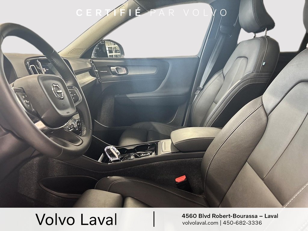 Volvo XC40 B5 AWD Plus Dark Theme 2024 à Laval, Québec - 10 - w1024h768px