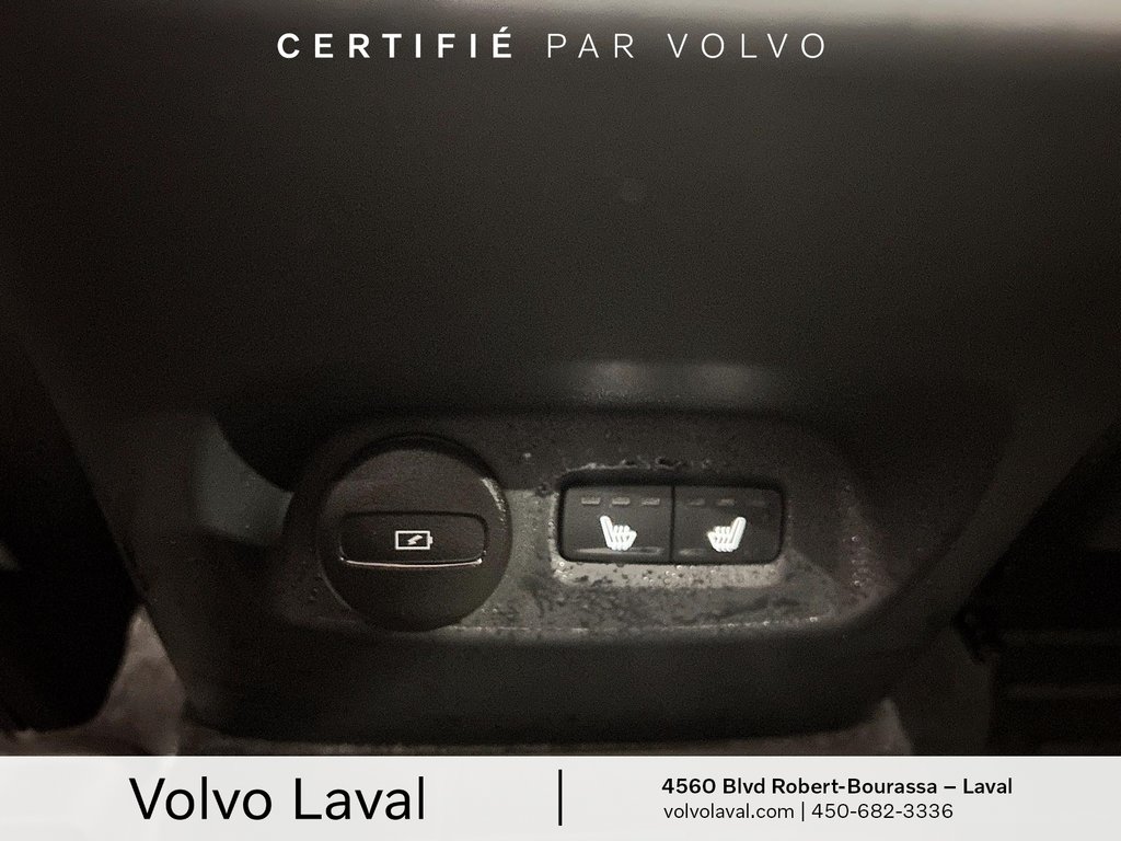 Volvo XC40 B5 AWD Plus Dark Theme 2024 à Laval, Québec - 19 - w1024h768px