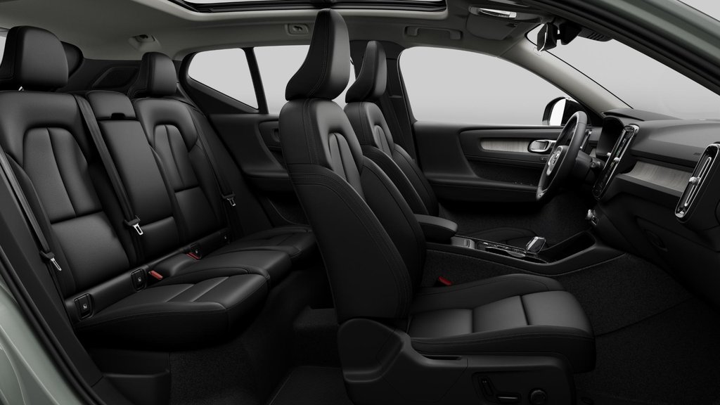 2025 Volvo XC40 Ultra Dark Theme in Laval, Quebec - 11 - w1024h768px