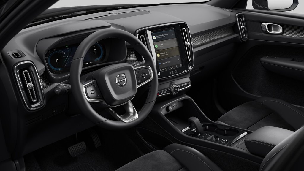 Volvo XC40 Plus Dark Theme 2025 à Laval, Québec - 8 - w1024h768px