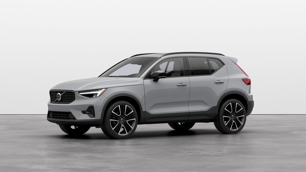 2025 Volvo XC40 Plus Dark Theme in Laval, Quebec - 1 - w1024h768px