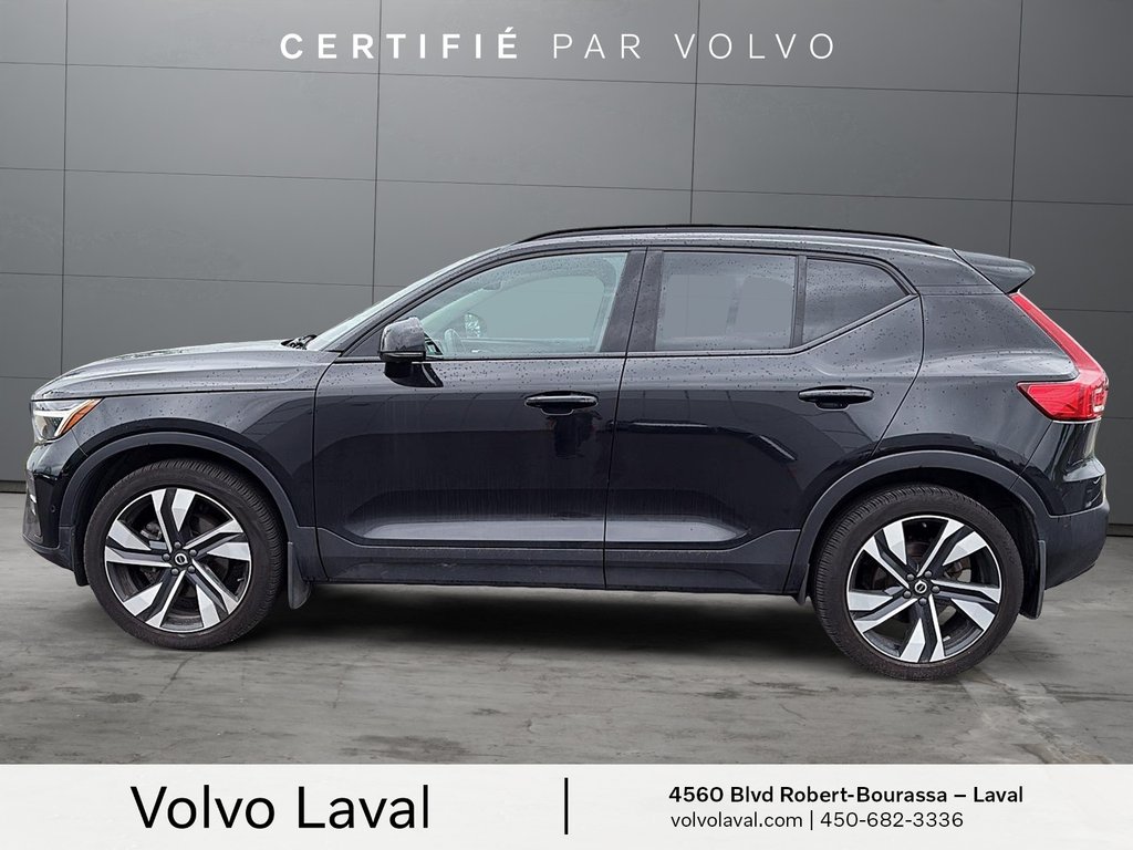 Volvo XC40 Plus Dark Theme 2025 à Laval, Québec - 5 - w1024h768px