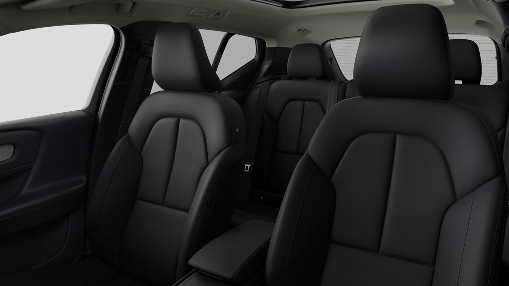 2026 Volvo XC40 Plus Dark Theme in Laval, Quebec - 12 - w1024h768px