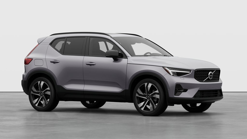Volvo XC40 Plus Dark Theme 2026 à Laval, Québec - 3 - w1024h768px