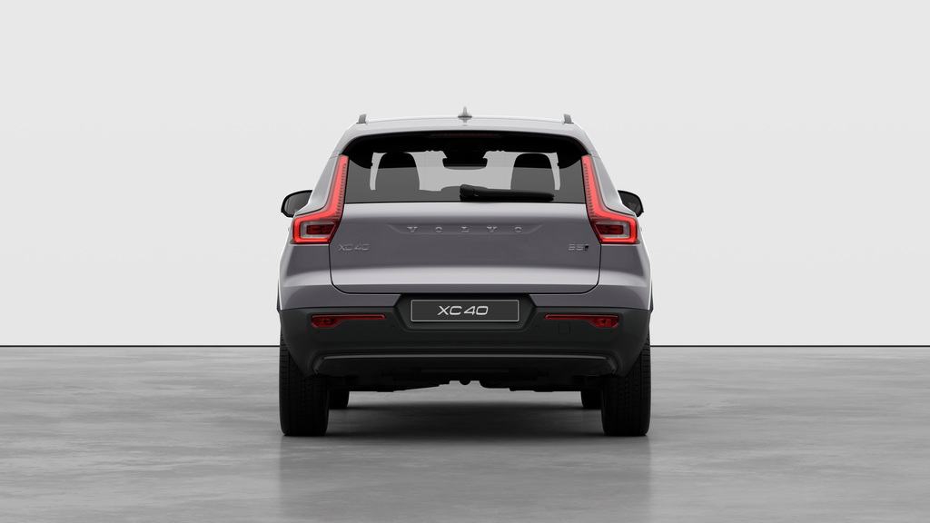 Volvo XC40 Plus Dark Theme 2026 à Laval, Québec - 6 - w1024h768px