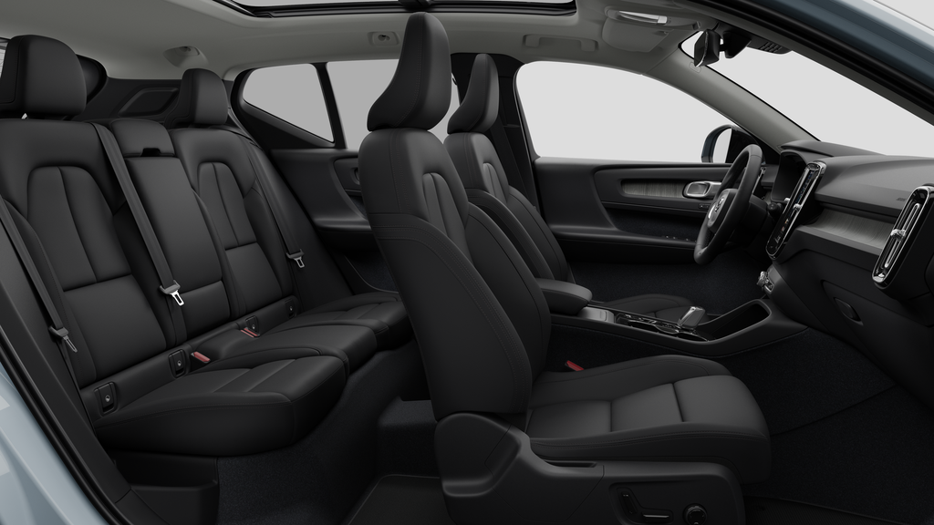 2026 Volvo XC40 Plus Dark Theme in Laval, Quebec - 13 - w1024h768px