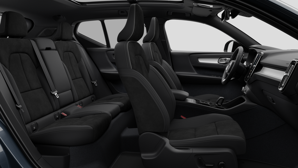 2026 Volvo XC40 Ultra Black Edition in Laval, Quebec - 13 - w1024h768px