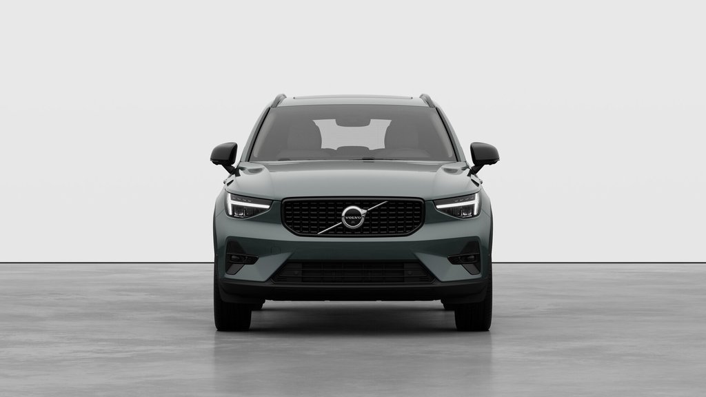 Volvo XC40 Plus Dark Theme 2026 à Laval, Québec - 5 - w1024h768px