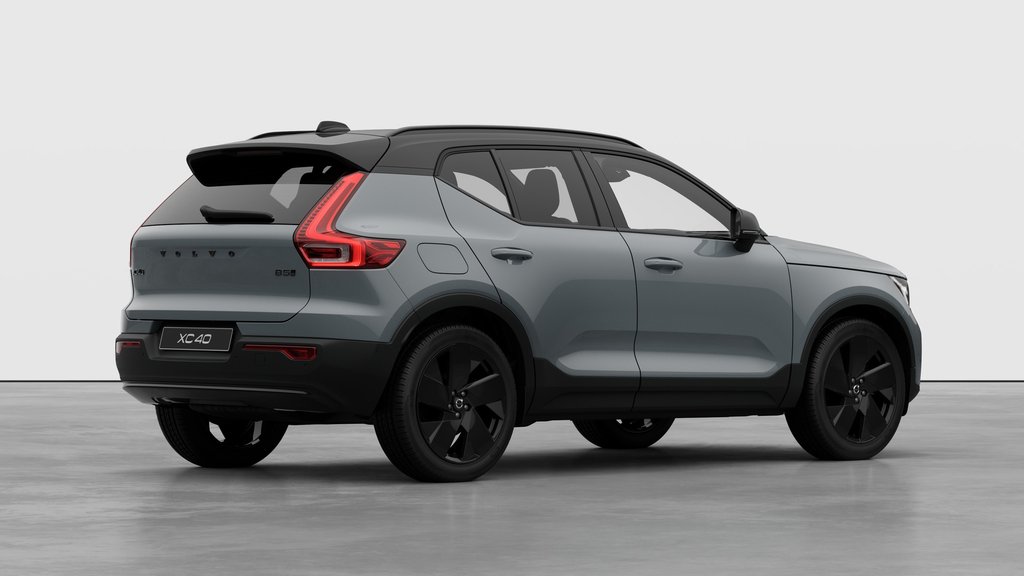 2026 Volvo XC40 Ultra Black Edition in Laval, Quebec - 4 - w1024h768px
