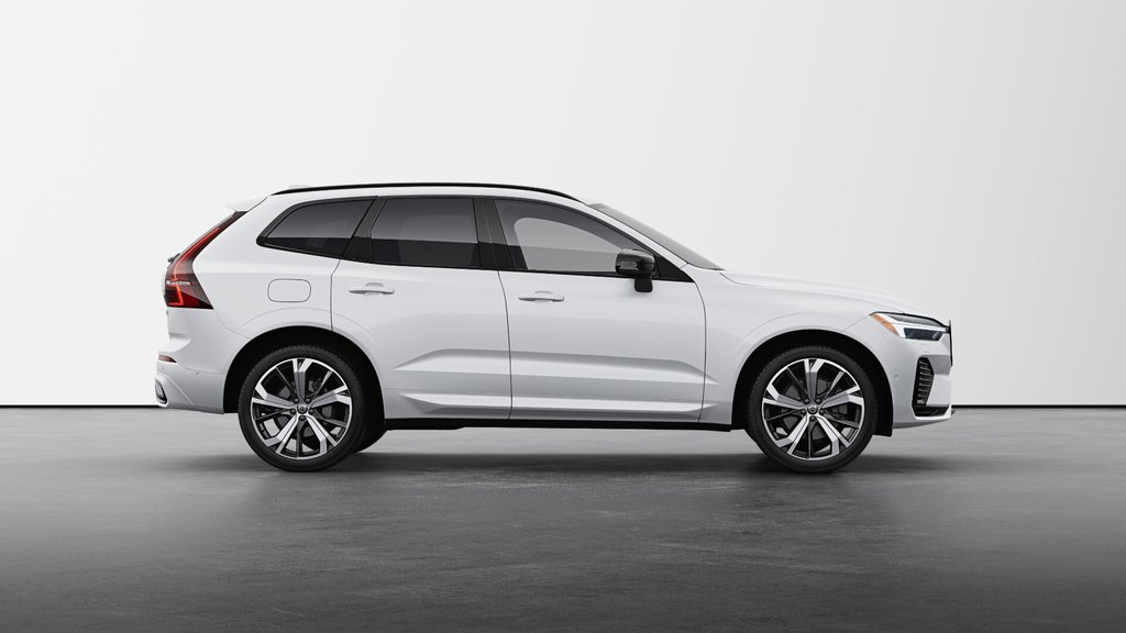 Volvo XC60 Plug-in Hybrid Ultra Dark Theme 2025 à Laval, Québec - 5 - w1024h768px