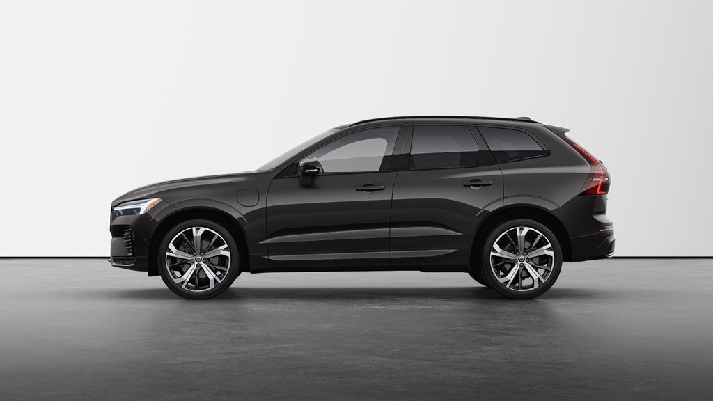 Volvo XC60 Plug-In Hybrid Ultra Dark Theme 2025-5